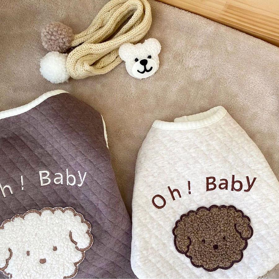 【素材】コットン、ポリエステル 新品【使用】対象：すべての犬種・猫種【効果】抜け毛対策、ちょっとした寒さが苦手な愛犬の防寒着としておすすめなウェアです。【大活躍】アウトドアやお散歩あるいはお出かけ、ど